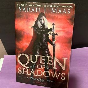 Queen of Shadows Book by Sarah J. Maas